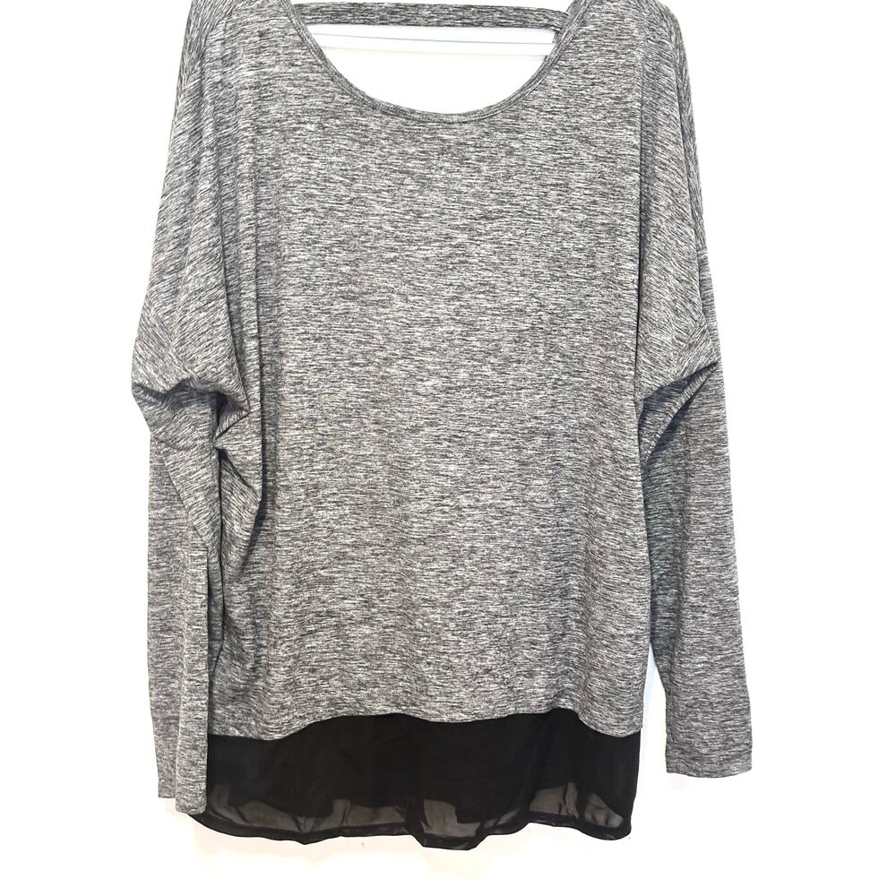 Danskin XXL Loose Fit Gray Activewear style top with Chiffon style Hem accent